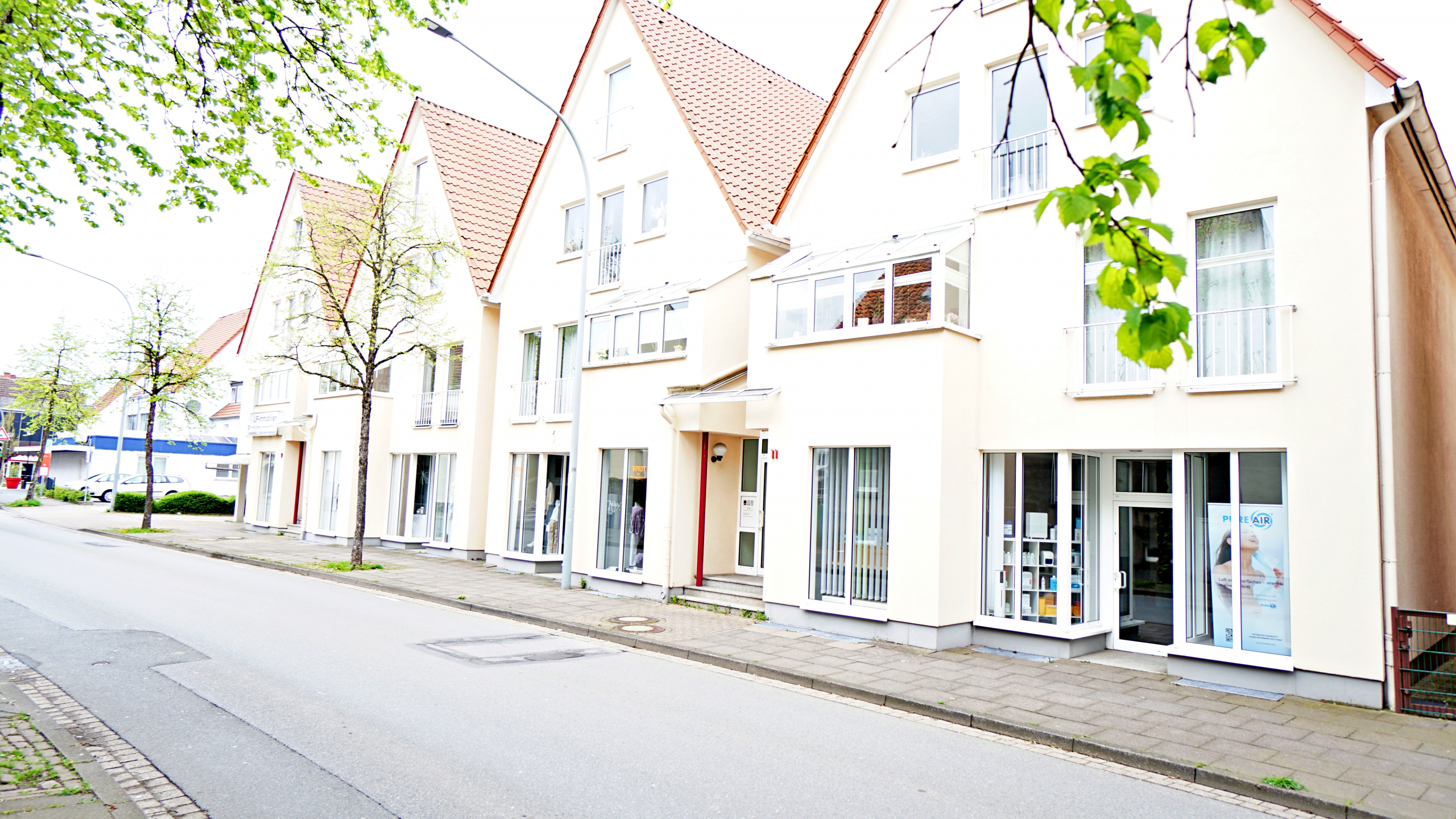 wohn- geschaeftshaus-horn-bad-meinberg - Dieses Objekt wird von DaVision Immobilien vermarktet. Ihr Immobilienpartner für Lemgo, Detmold & Umgebung!